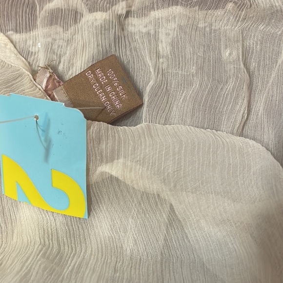 F21 100% Silk Sheer Top Bohemian 3/4 Bell Sleeves - Picture 6 of 10